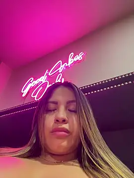 sexyyykloee stripchat live cam model