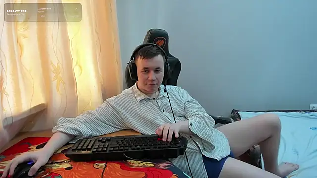 iliaskrislove stripchat live cam model