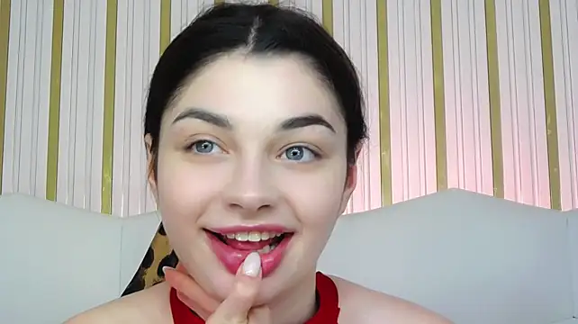 AngelinaWett stripchat live cam model