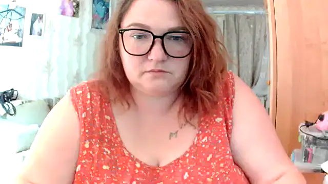 AngelQSky stripchat live cam model