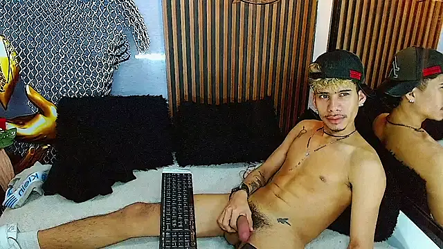 Skinny_cute_Alyer stripchat live cam model