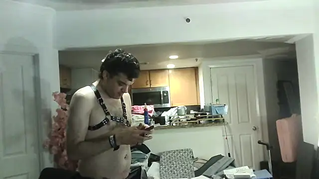mikey-s-cort stripchat live cam model