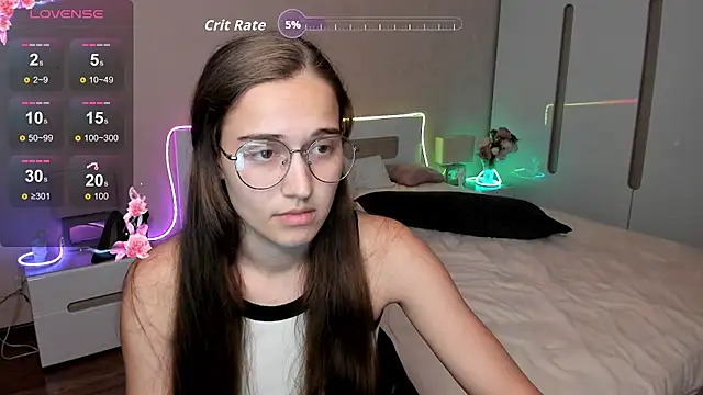 Alisa_Smitti stripchat live cam model
