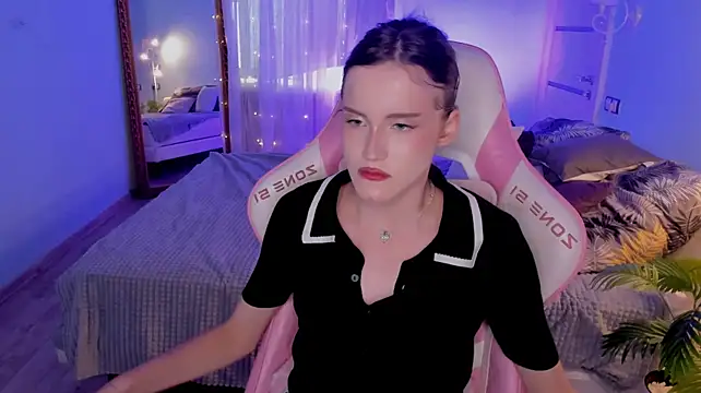 OliviaJennet stripchat live cam model