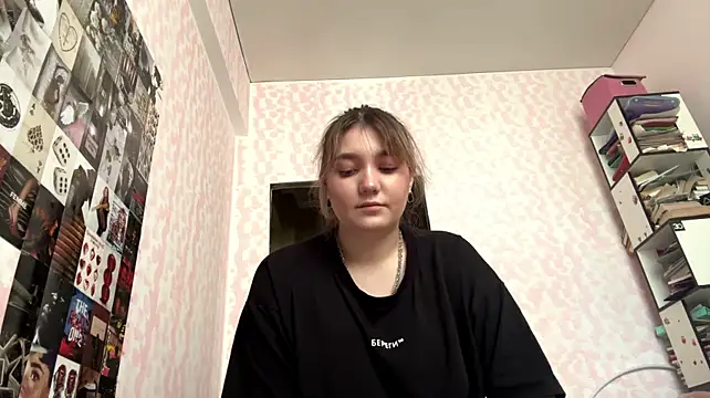TynishaShute stripchat live cam model