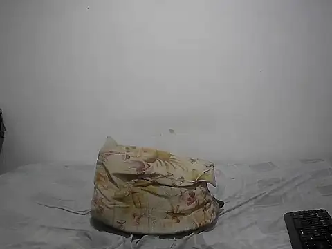 AlbertBigCock stripchat live cam model