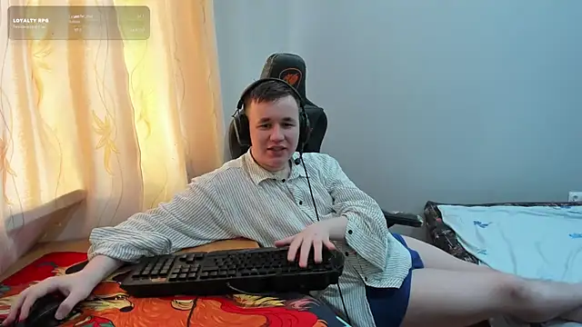 iliaskrislove stripchat live cam model