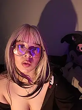 Melodii-22 stripchat live cam model