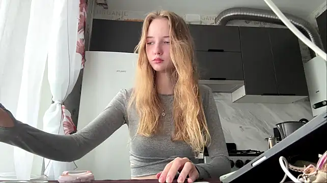 LuiseFurbeck stripchat live cam model