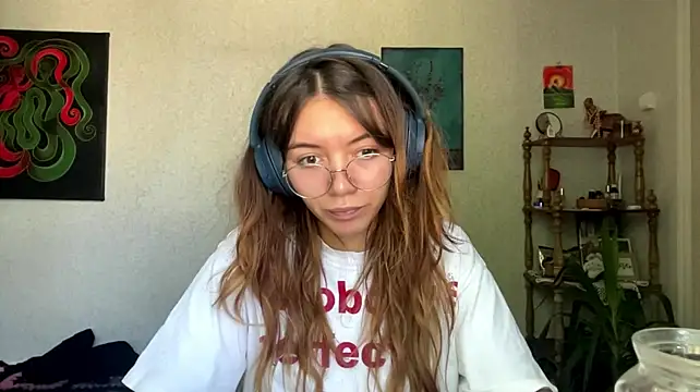 meowskyy stripchat live cam model