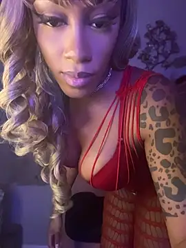 rayemillian stripchat live cam model