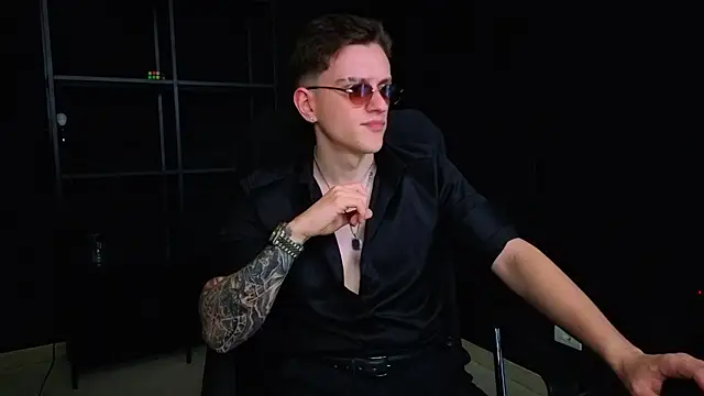 FelixStarkk stripchat live cam model