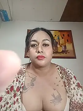 EmmaKantutera stripchat live cam model