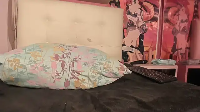 peachrouge stripchat live cam model