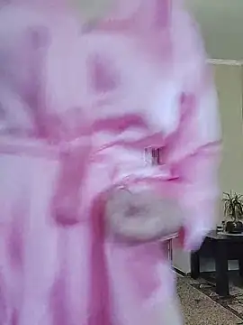 HelgaDennis stripchat live cam model