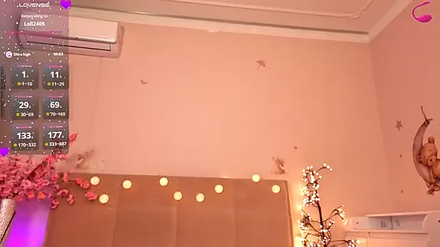 SkyHailey stripchat live cam model