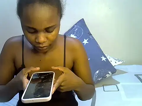 RoyalEve_ stripchat live cam model