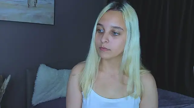 NenaBreiter stripchat live cam model