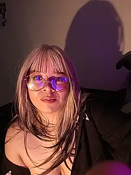 Melodii-22 stripchat live cam model