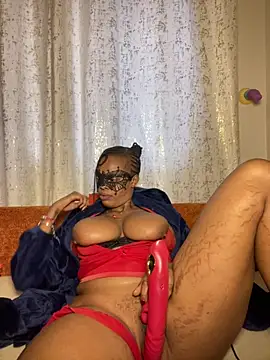 Mamii_water stripchat live cam model