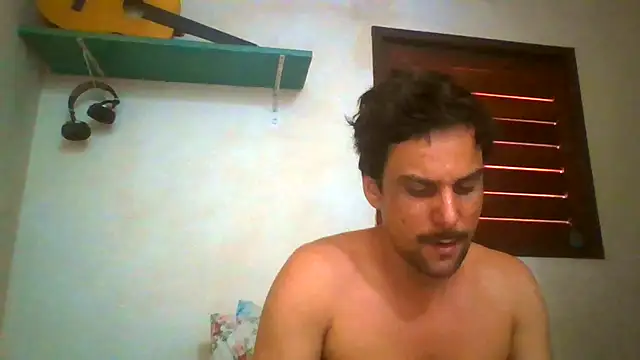 buenocouple stripchat live cam model