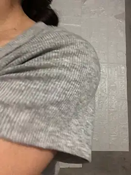Writhing_First stripchat live cam model