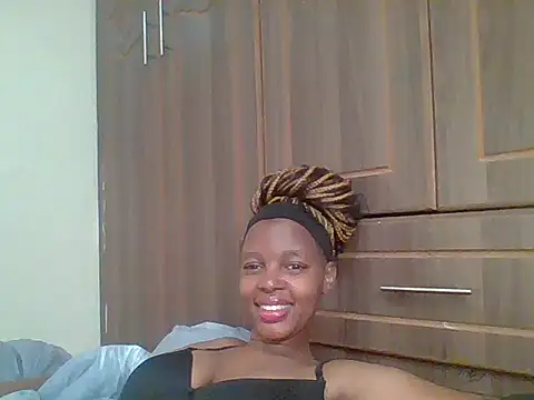 slutty_vel stripchat live cam model