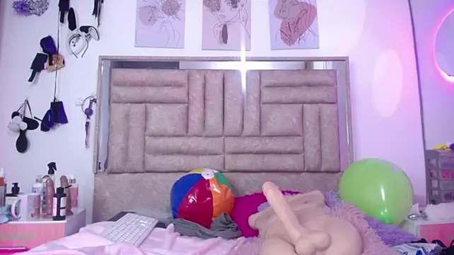 Bombom_Lux stripchat live cam model