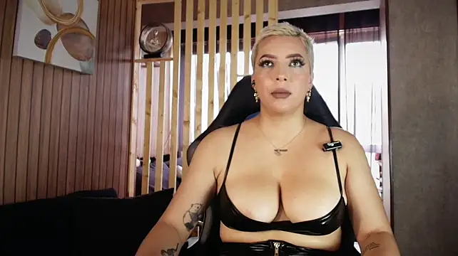 camila_chainn_ stripchat live cam model
