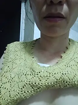 Bong_Hoa stripchat live cam model