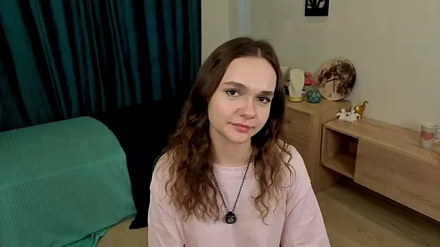 MinMorley stripchat live cam model