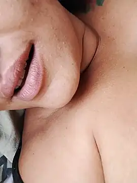 Biah2o stripchat live cam model