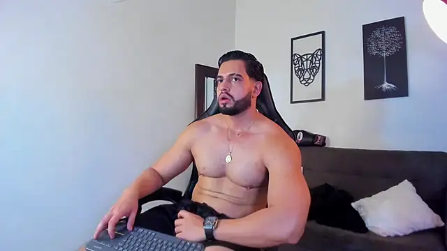 Justin_kingX7 stripchat live cam model