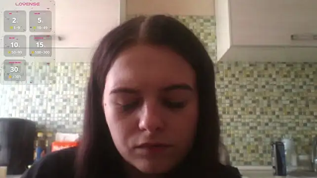 KikiAmino stripchat live cam model