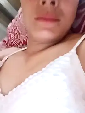 mia0033 stripchat live cam model