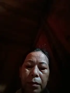 Ari-Na9 stripchat live cam model