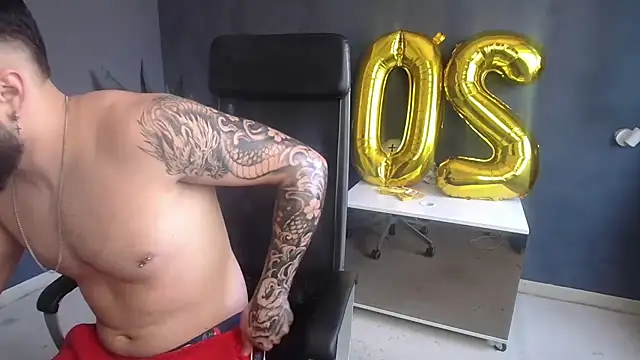 OscarWillss stripchat live cam model