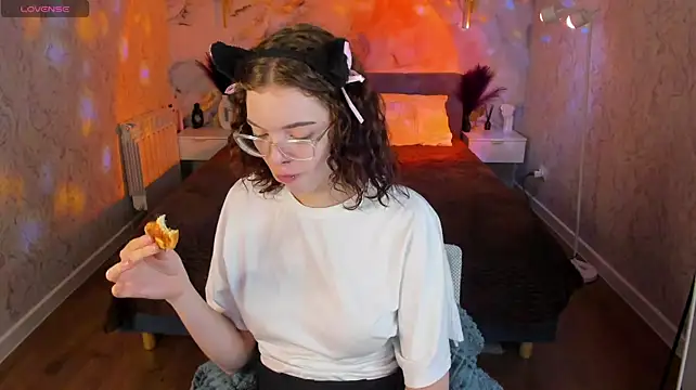 Wullwet_rav stripchat live cam model
