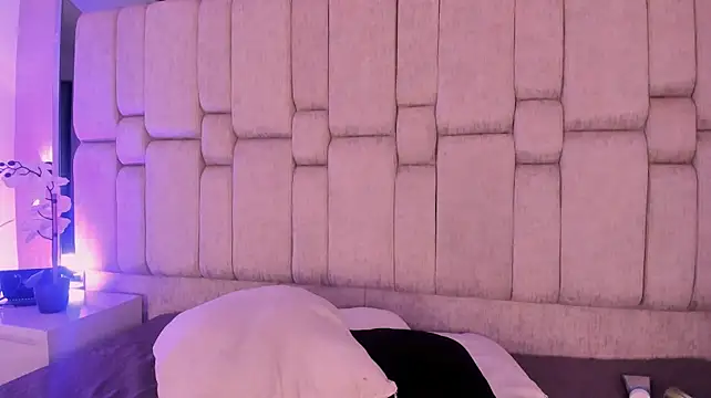 EvaWild5 stripchat live cam model