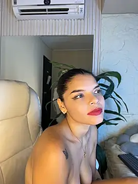 Aprilrose_ stripchat live cam model