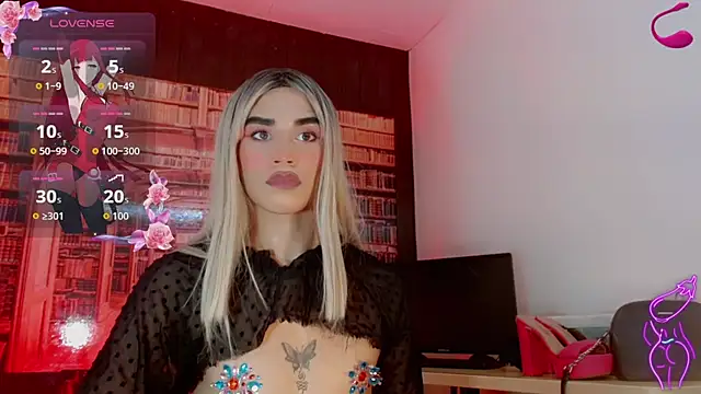 Michell_luxe stripchat live cam model