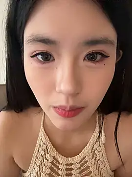 Huey11 stripchat live cam model