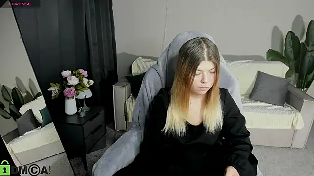 Stefania-sweet stripchat live cam model
