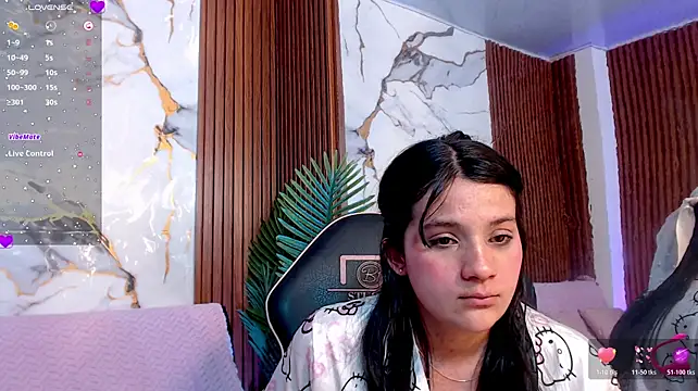 MOONN_TAY stripchat live cam model