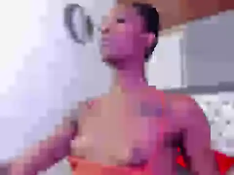 sarahnanksdoll stripchat live cam model