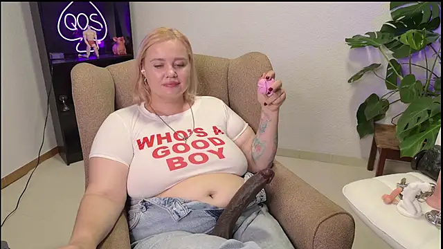 MargotGrey stripchat live cam model