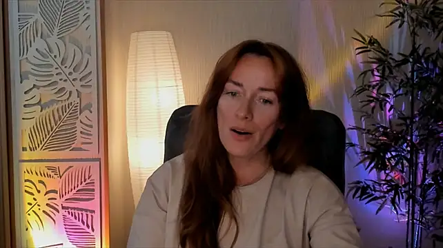 RebeccaMartinez stripchat live cam model