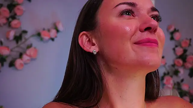 YayMaya stripchat live cam model