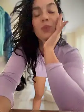 MeekyRich stripchat live cam model