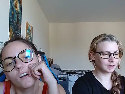 OliviaTheS stripchat live cam model